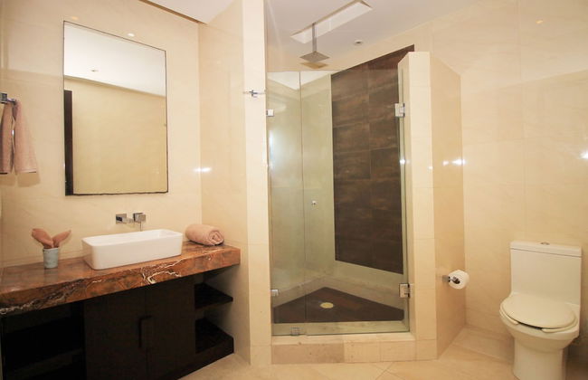 Downtown Apartment Oasis 12 - Photo 38