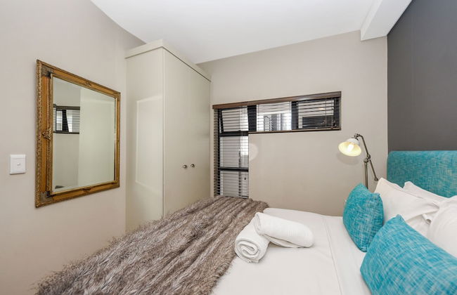 Easy Stay - The Vantage - Photo 27