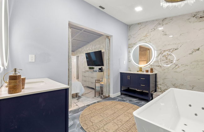 Serenity Haven Luxe Pet Friendly 5BR - Photo 24