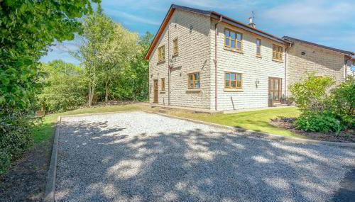 Pendle View Gatehouse Lakeside Stay - Photo 2