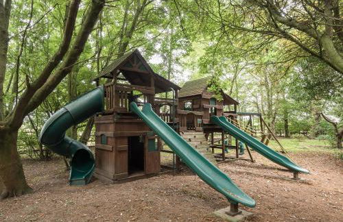 Northolme Hall - Photo 5