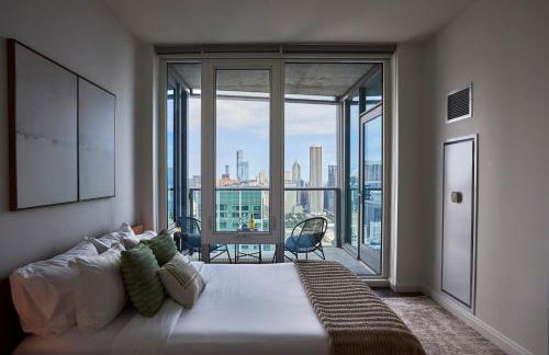 Lux Apts with Lake Views and Top Amenities - Foto 77