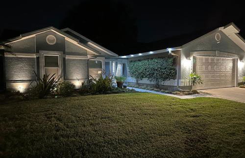 Florida house, 4br 2bt with private pool oasis - Photo 12
