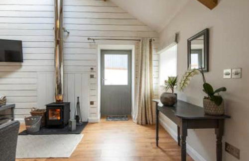 Gilliflower 1 bedroom cottage at Trethwale Barns Holiday Home - Photo 7