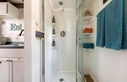 Ashore the Clouds Glamping awaits - Foto 8