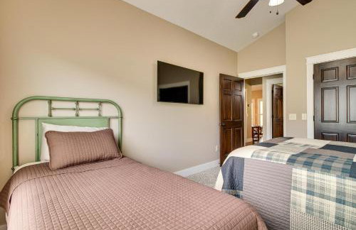 Flippin Home with Deck and Grill Steps to White River - Foto 26