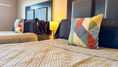 Downtown Area 2 Beds plus Sofa bed Sleep 6 Stylish - Foto 2