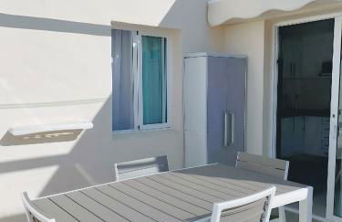 Red Hibiscus Corralejo iRent Fuerteventura - Photo 16