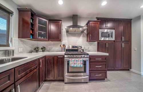 Luxury house pool & Spa 10 mins from Hollywood & Universal Studios - Foto 27