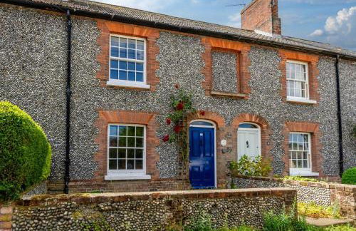 2 Bed in Weybourne oc-2372 - Photo 1