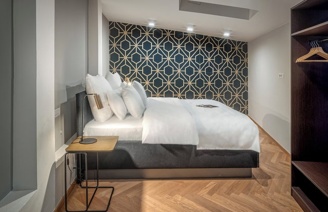 Mottl House by Adrez - Photo 19