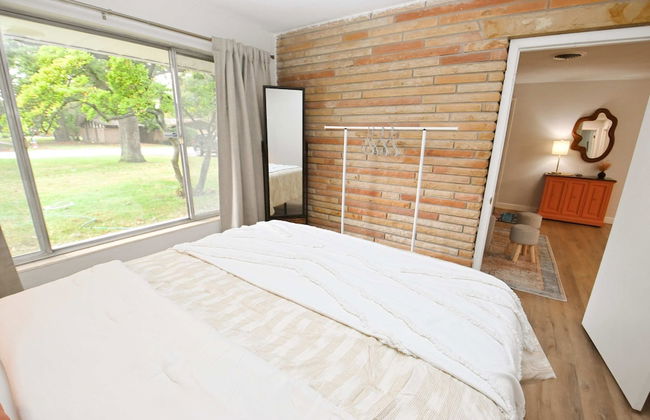 Mid Century Modern With Modern Touches 10 min Walk to Notre Dame 1831 - Foto 14