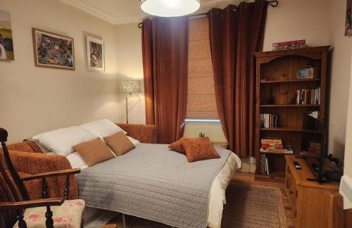 Central Gloucester Self-Catering Flat - A Hidden Gem - Foto 10