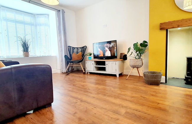 Lligwy House - Charming 3-bed House in Holyhead - Photo 13