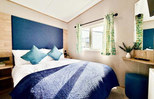 The Retreat - An Luxurious Caravan in Towyn, Wales - Photo 15