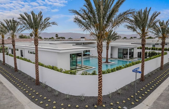 Villa Sleeps 17 w/ Pool, Firepit, Putting Green Bravo Villa 3 by Avantstay - Foto 53