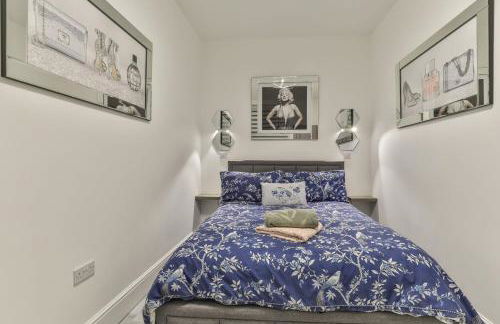 The Monroe - 2nd Floor - Luxury for up to 4 guests near Open Air Theatre and North Bay - Foto 20
