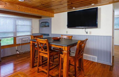 Lazy Daze Lagoon by Simple Life Rentals - Photo 10