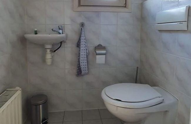 Glass Veranda Chalet in Nature - Foto 12