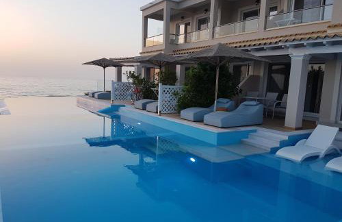 Paralia Luxury Suites - Foto 25