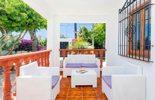 Villa in Playa D´en Bossa sleeps 9 - Foto 9