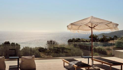 Elle Lux Villa, Essence of Endless Blue, By ThinkVilla - Foto 2, sunbed