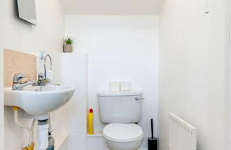 Hampton Peterborough Contractor House - Sleeps 4 - Perfect Stay While Working On Projects - Foto 24