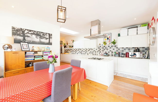 Family Tales by Underthedoormat - Foto 10