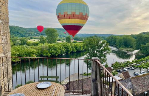 New Listing! Maison Delluc with Spectacular Vistas - Foto 7