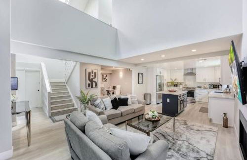 601-Lavish Family Home w AC & Patio near Meta & Stanford - Foto 3