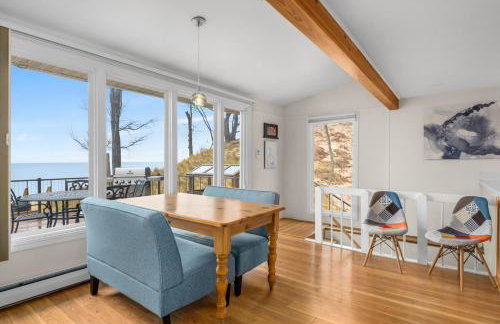 Gorgeous Beach! Lakefront with large Wooden Deck - Foto 18