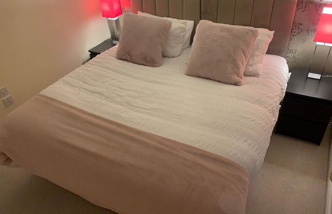 Sleeps 4/6 pet Friendly Parking nr Nec/warwick uni - Photo 2