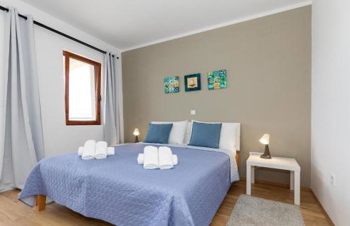 2 Bedroom Beautiful Apartment In Opuzen - Foto 7