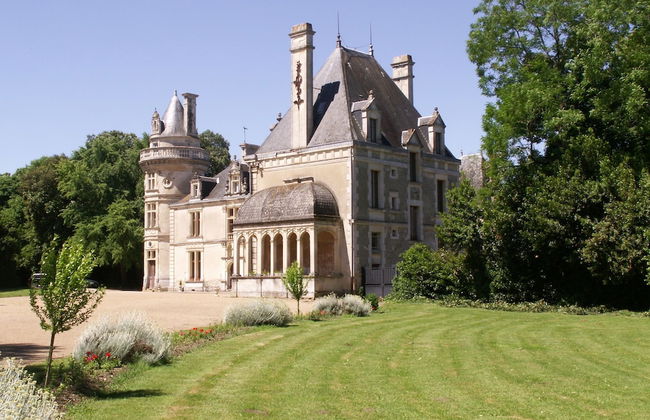 Château de la Court d'Aron - Foto 1