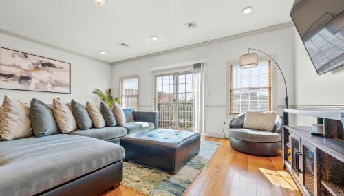 HUGE Cozy Jersey City Oasis with Double Balcony - 20 mins to NYC - Foto 4