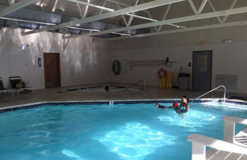 Cozy Cottage at Saw Creek - Foto 19