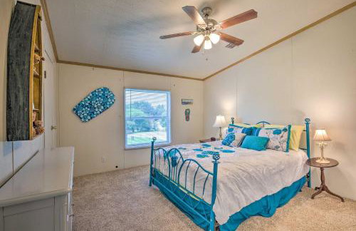 Cedar Creek Lake Access Retreat with Deck - Foto 15