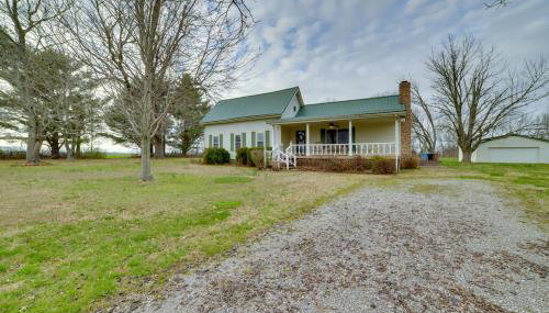 Peaceful Hazel Cottage with Deck and Yard! - Foto 1