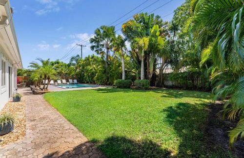 Stunning Tropical Heated Pool House Near The Beach - Foto 35