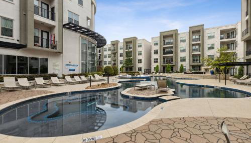 Tranquil 2BR I Pool I Gym I Parking I Workspace - Foto 4