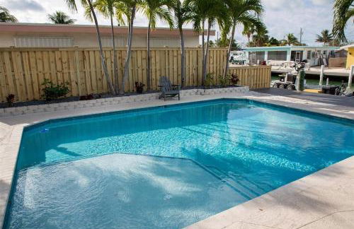 Reel Deal - Waterfront Pool Home, 76' Dock - Foto 1