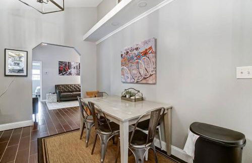 Updated 3bd Cottage on Bike Trail w/ River access! - Foto 42