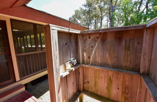 Beautiful backyard pool deeded beach rights - Foto 43