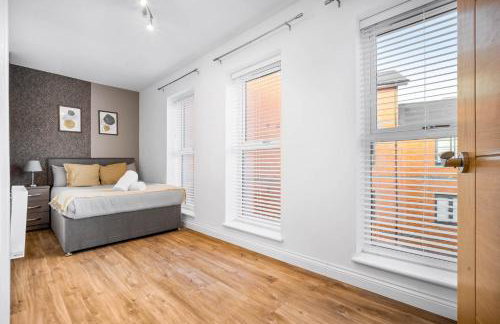 Stylish 2 Bedroom Flat in Birmingham JQ, Sleeps 6, Free WIFI and Secure Parking - Foto 14