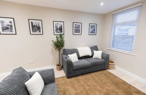 'Weston House' Newly Renovated Family and Workspace Business Cosy Home in Runcorn, Cheshire ENTIRE HOUSE - Foto 15