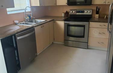 Miramar near Hard Rock stadium - Photo 20