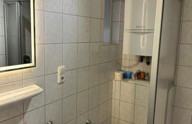 Zentrales Apartment mit Netflix, Kaffee & Parkplätzen - Foto 9