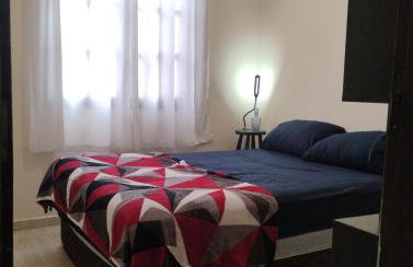 House with one bedroom and backyard - Foto 1