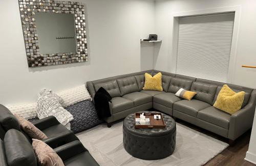 Upscale 3BR I Walk Score 99 I Metro I Free Parking - Foto 6