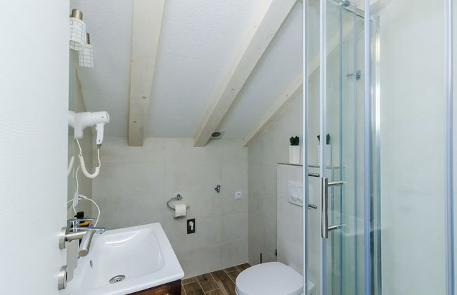 Apartments Life - Photo 70